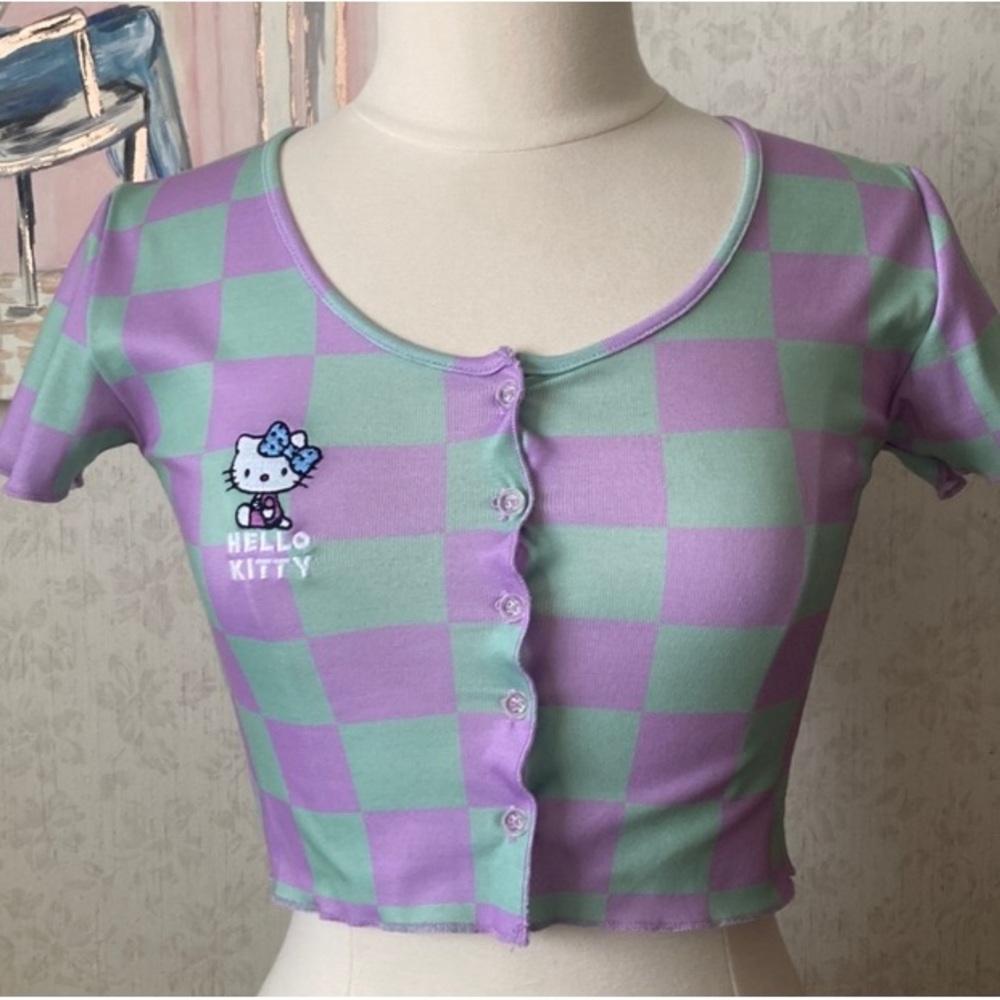 Hello Kitty sweater - Picture 3 of 3